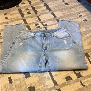 Women’s Light Blue Distressed Jeans